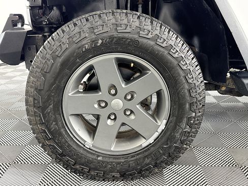 Used 2017 Jeep Wrangler Willys Wheeler image 34