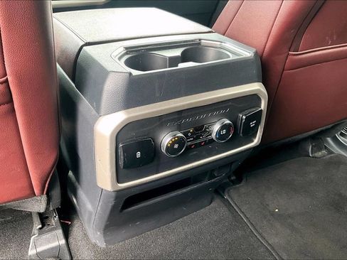 Used 2024 Ford Expedition Limited RWD image 32