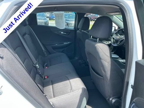 Used 2024 Chevrolet Malibu LT FWD image 30