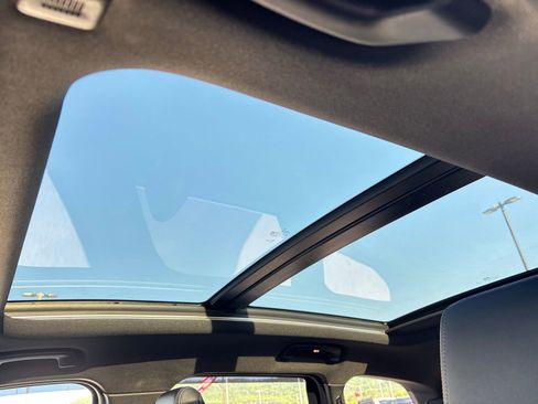 Used 2024 BMW X1 xDrive28i image 10