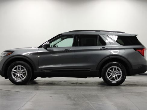 New 2026 Ford Explorer Active image 7