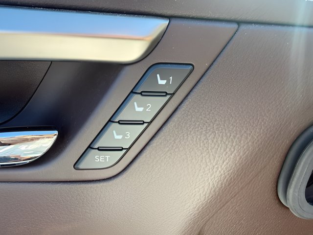 Used 2017 Lexus RX 350 AWD w/ Premium Package image 11