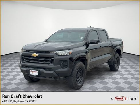 Used 2023 Chevrolet Colorado W/T w/ WT Convenience Package II AWD/4WD image 1