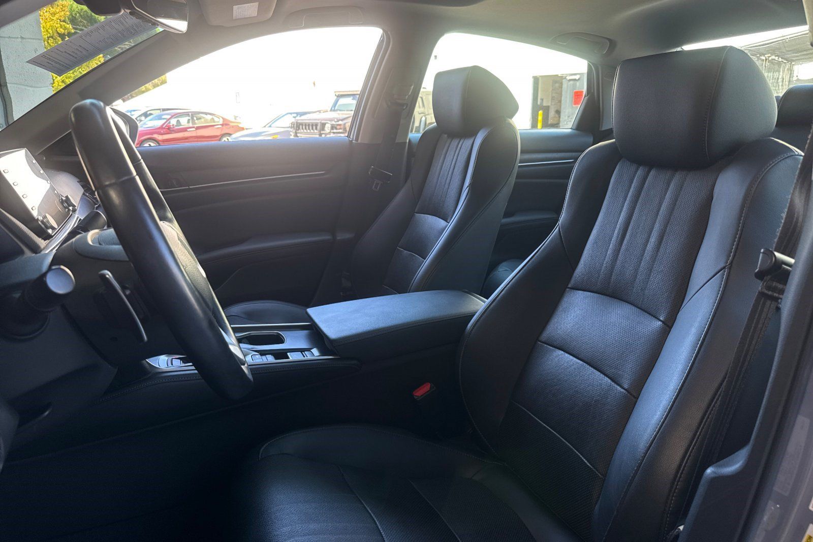 Used 2021 Honda Accord Touring image 5
