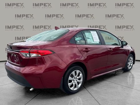 Used 2026 Toyota Corolla LE FWD image 5