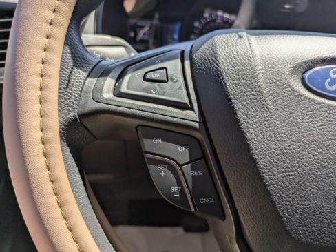 Used 2024 Ford Edge SE AWD/4WD image 18
