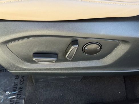 Certified 2023 Ford Explorer XLT w/ Equipment Group 202A image 19