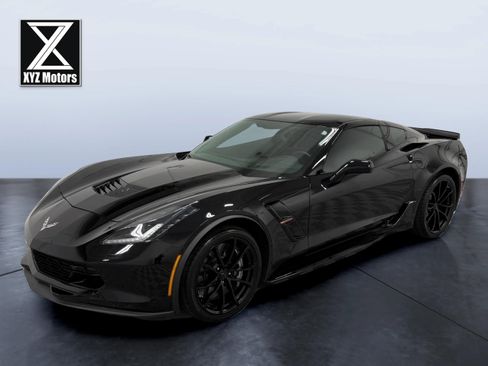 Used 2018 Chevrolet Corvette Grand Sport image 2