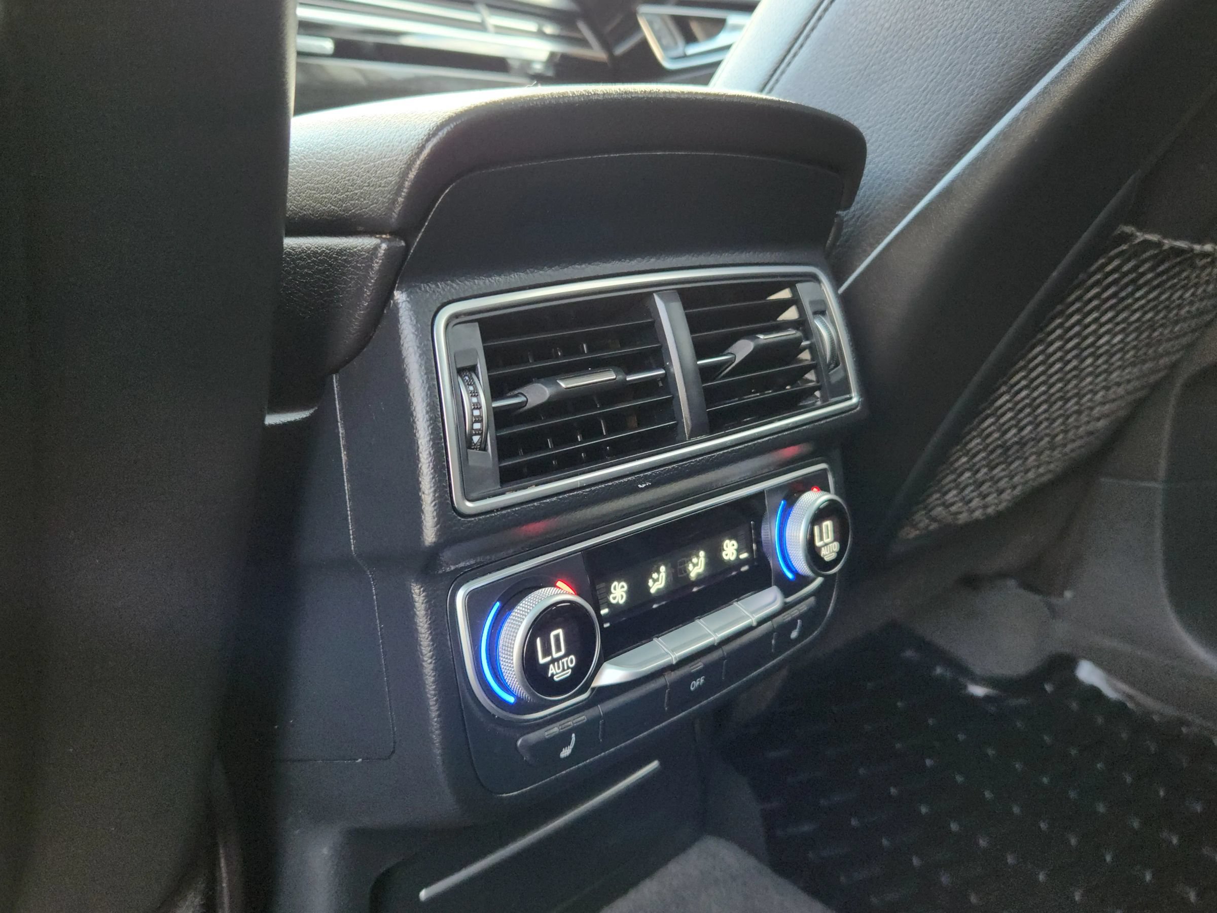 Used 2017 Audi Q7 3.0T Premium Plus AWD/4WD image 18