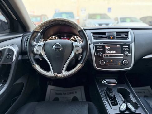 Used 2017 Nissan Altima 2.5 SR image 25