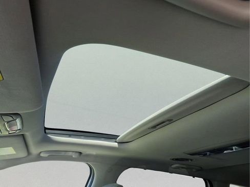 Used 2024 Kia Telluride EX w/ EX Captain's Chair Package FWD image 20