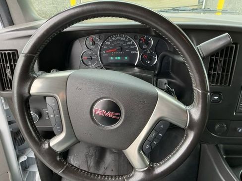 Used 2017 GMC Savana 3500 image 14