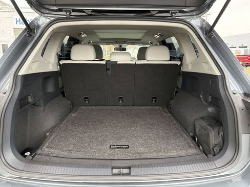 Used 2020 Volkswagen Tiguan S image 33