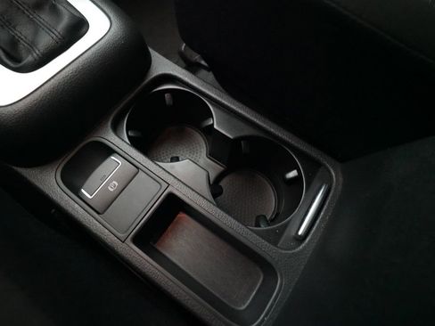 Used 2015 Volkswagen Tiguan S AWD/4WD image 16