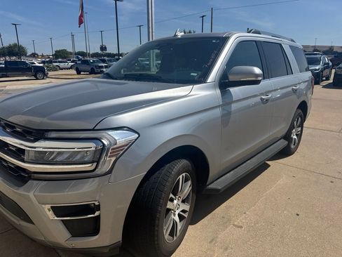 Used 2024 Ford Expedition Limited RWD image 1