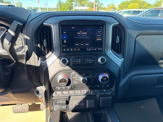Used 2021 GMC Sierra 1500 Denali w/ Technology Package AWD/4WD image 14