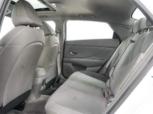 Used 2026 Hyundai Elantra SEL Sport Premium FWD image 13