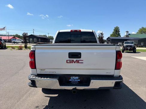 Used 2015 GMC Sierra 1500 SLT w/ SLT Crew Cab Value Package AWD/4WD image 5