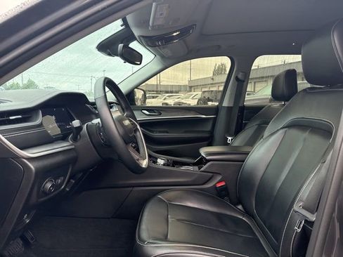 Used 2022 Jeep Grand Cherokee L Limited AWD/4WD image 22