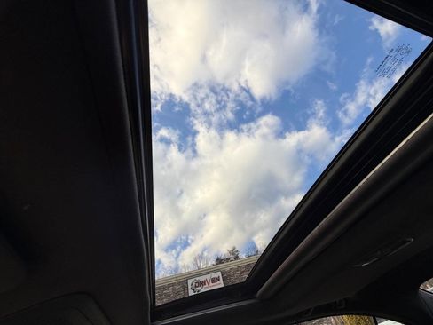 Used 2017 Subaru WRX Limited image 19