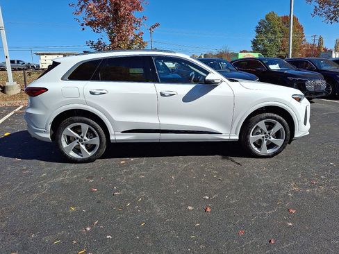 New 2025 Audi Q5 Premium Plus image 7