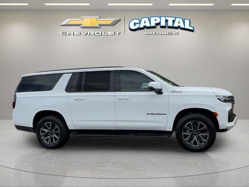 Used 2024 Chevrolet Suburban Z71 w/ Luxury Package AWD/4WD image 6