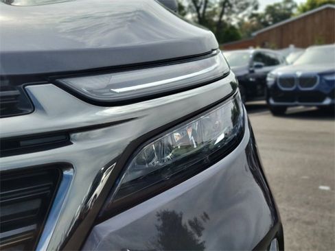 Used 2023 Chevrolet Equinox RS image 9