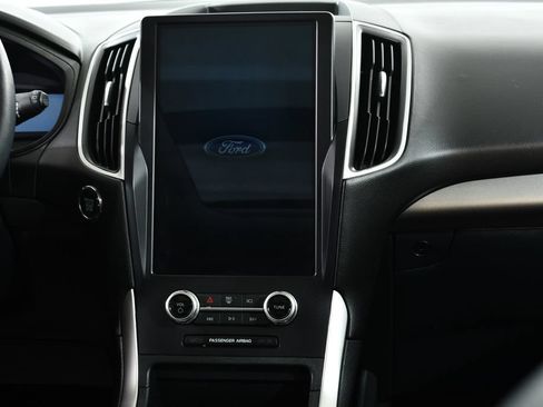 Used 2024 Ford Edge SEL w/ Convenience Package AWD/4WD image 9