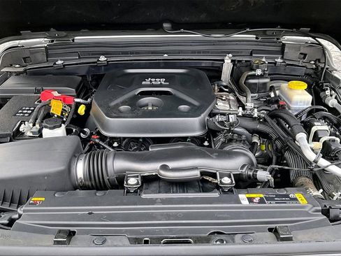 Certified 2022 Jeep Wrangler Unlimited Sport image 35