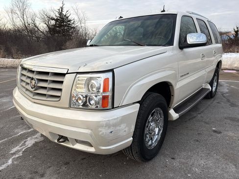 Used 2003 Cadillac Escalade AWD w/ Marketing Vehicle Package image 1