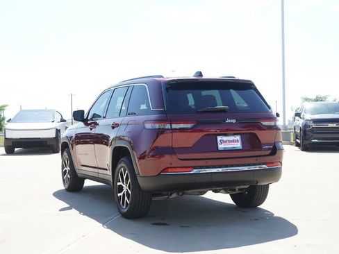 Certified 2025 Jeep Grand Cherokee Limited RWD image 7