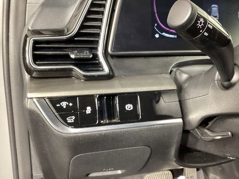 Used 2024 Kia Sportage X-Line w/ X-Line Premium Package AWD/4WD image 23