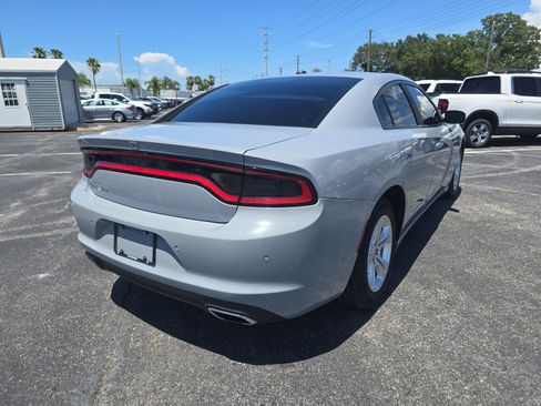 Used 2021 Dodge Charger SXT RWD image 4