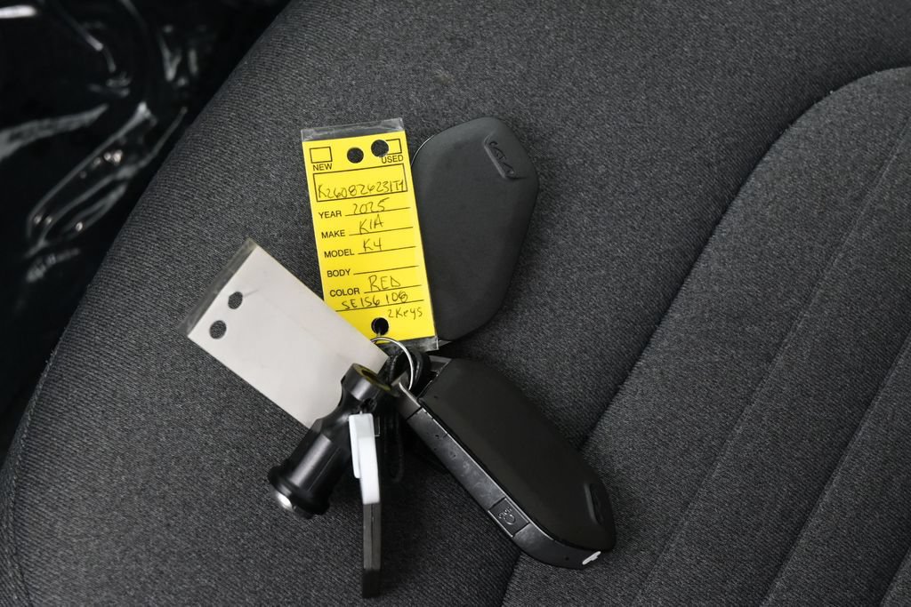 Used 2025 Kia K4 EX FWD image 19