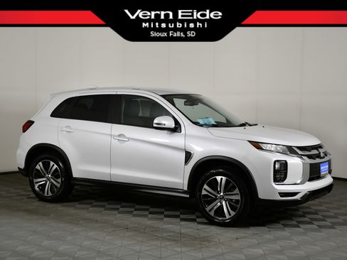 New 2026 Mitsubishi Outlander Sport SE image 1