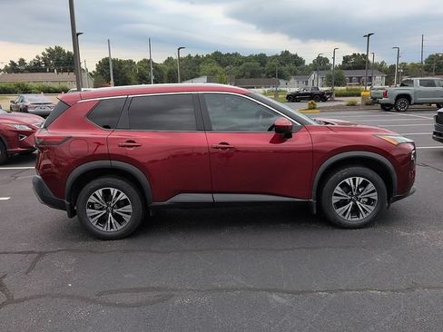 Used 2023 Nissan Rogue SV w/ SV Premium B Package FWD image 8