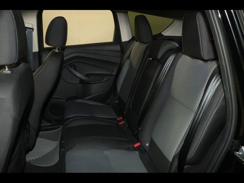 Used 2017 Ford Escape SE image 15