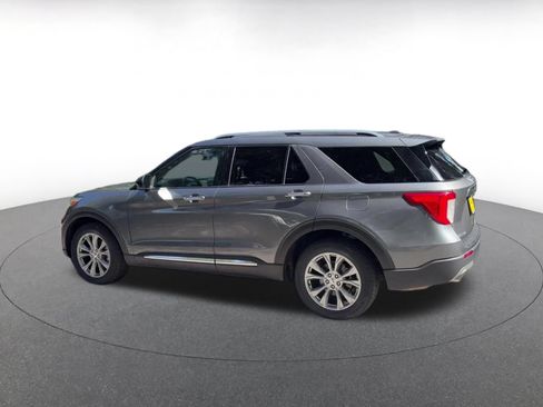 Used 2024 Ford Explorer Limited AWD/4WD image 10