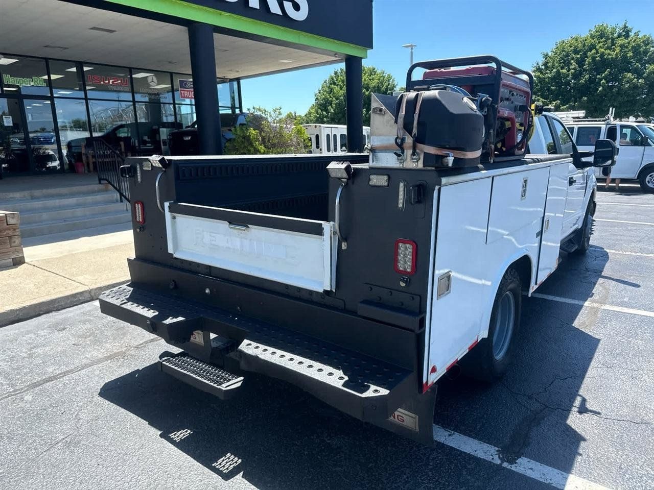 Used 2017 Ford F350 XL w/ Power Equipment Group RWD image 8