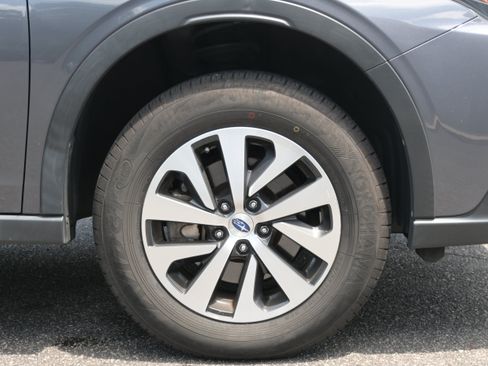 Certified 2022 Subaru Outback Premium AWD/4WD image 13
