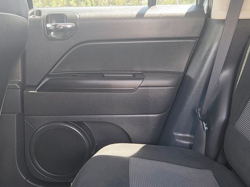 Used 2014 Jeep Patriot Sport AWD/4WD image 15