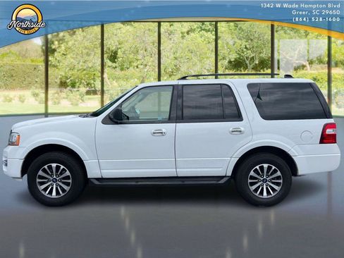 Used 2017 Ford Expedition XLT RWD image 22