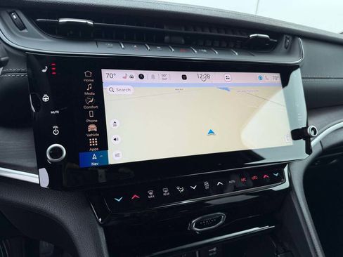 New 2026 Jeep Grand Cherokee Altitude image 36