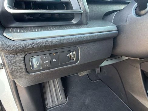 New 2026 Chevrolet Traverse LT FWD image 25