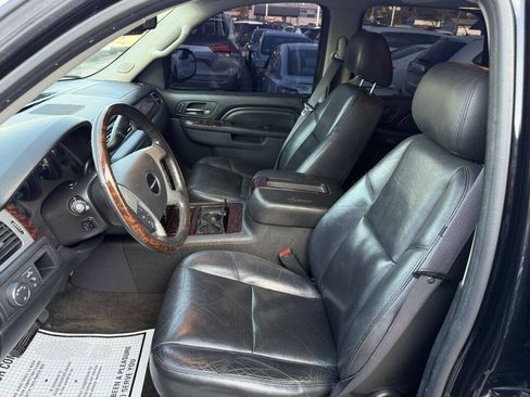 Used 2011 GMC Yukon Denali AWD/4WD image 13