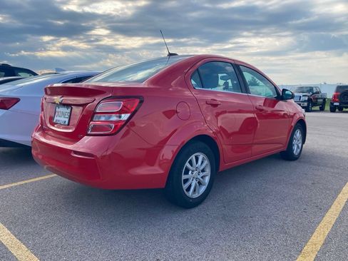 Used 2017 Chevrolet Sonic LT FWD image 9