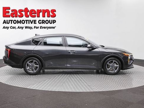Used 2025 Kia K4 FWD image 4