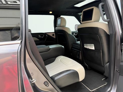Used 2019 INFINITI QX80 Limited w/ All-Season Package AWD/4WD image 30