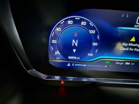 Used 2024 Chevrolet Tahoe Premier image 34