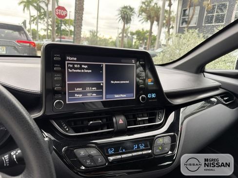 Used 2019 Toyota C-HR LE FWD image 9